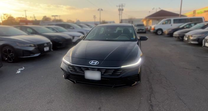 Thumbnail: 2025 Hyundai Elantra - 1