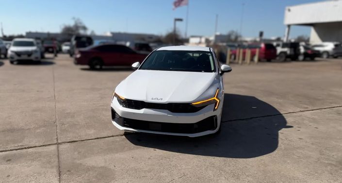 Thumbnail: 2025 Kia K5 - 1