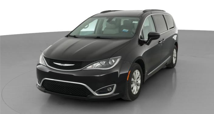 Thumbnail: 2017 Chrysler Pacifica - 1