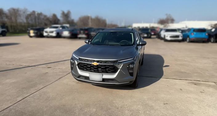 Thumbnail: 2025 Chevrolet Trax - 1