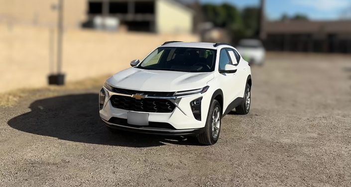 Thumbnail: 2025 Chevrolet Trax - 1