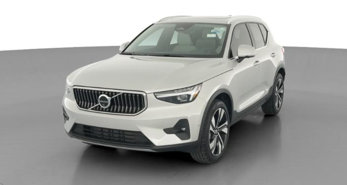 Thumbnail: 2025 Volvo XC40 - 1