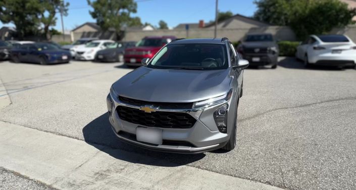 Thumbnail: 2025 Chevrolet Trax - 1