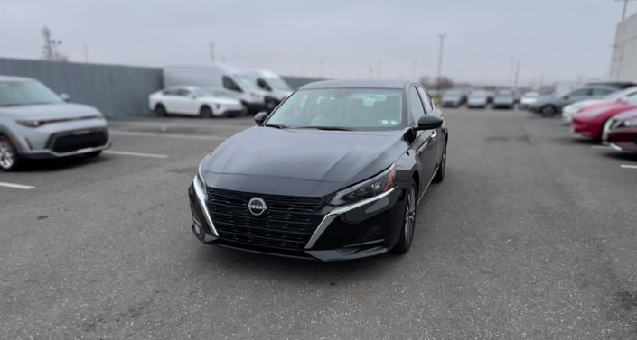 Thumbnail: 2025 Nissan Altima - 1