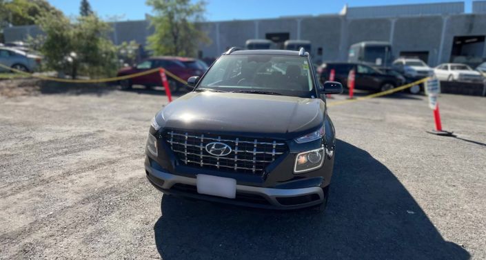 Thumbnail: 2025 Hyundai Venue - 1