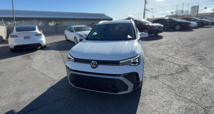 Thumbnail: 2025 Volkswagen Taos - 1