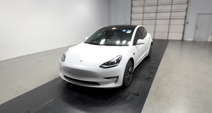 Thumbnail: 2021 Tesla Model 3 - 1