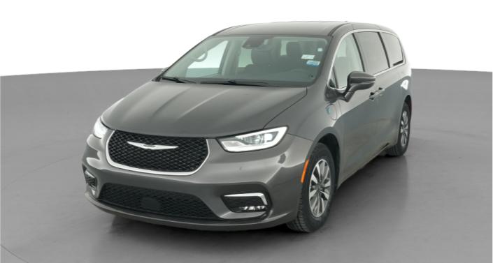 Thumbnail: 2022 Chrysler Pacifica - 1