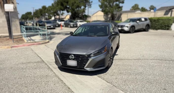 Thumbnail: 2025 Nissan Altima - 1