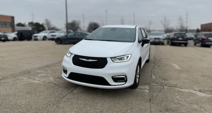 Thumbnail: 2025 Chrysler Pacifica - 1