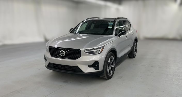 Thumbnail: 2025 Volvo XC40 - 1