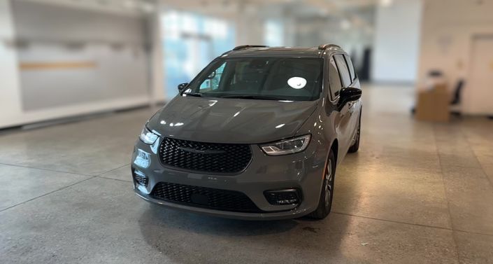 Thumbnail: 2025 Chrysler Pacifica - 1