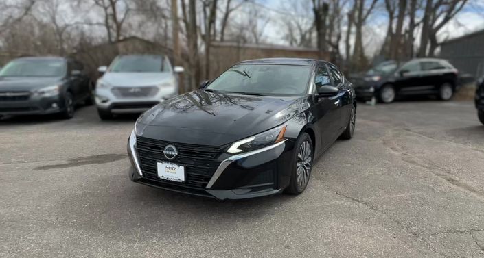 Thumbnail: 2025 Nissan Altima - 1