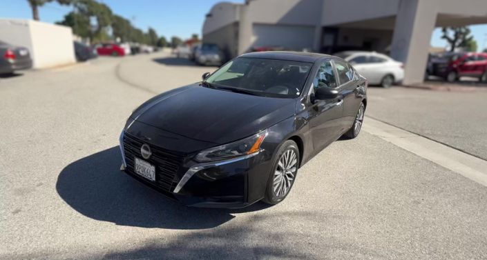 Thumbnail: 2025 Nissan Altima - 1