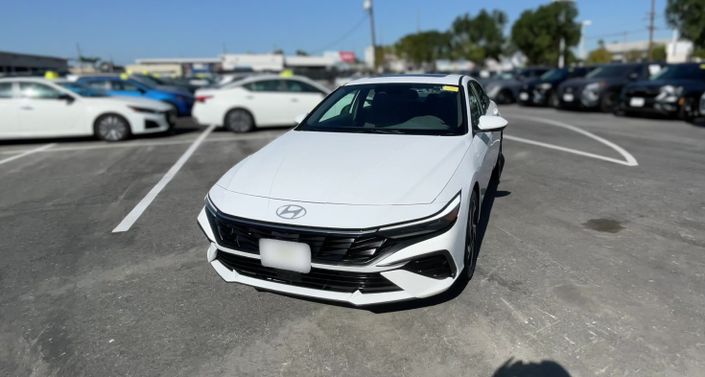 Thumbnail: 2025 Hyundai Elantra - 1