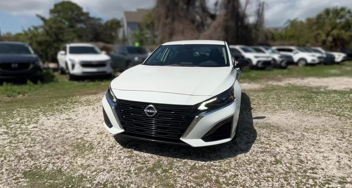 Thumbnail: 2025 Nissan Altima - 1