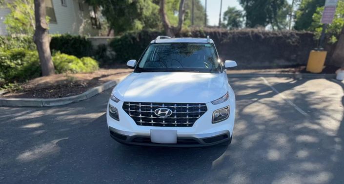 Thumbnail: 2025 Hyundai Venue - 1