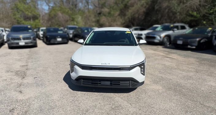 Thumbnail: 2025 Kia K4 - 1