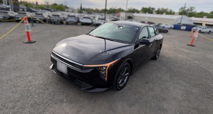 Thumbnail: 2025 Kia K4 - 1