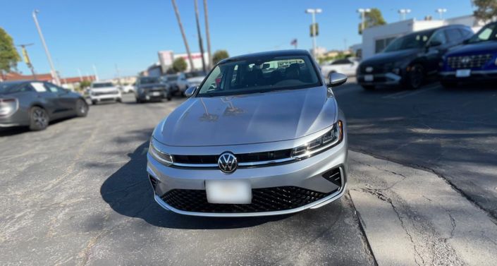 Thumbnail: 2025 Volkswagen Jetta - 1