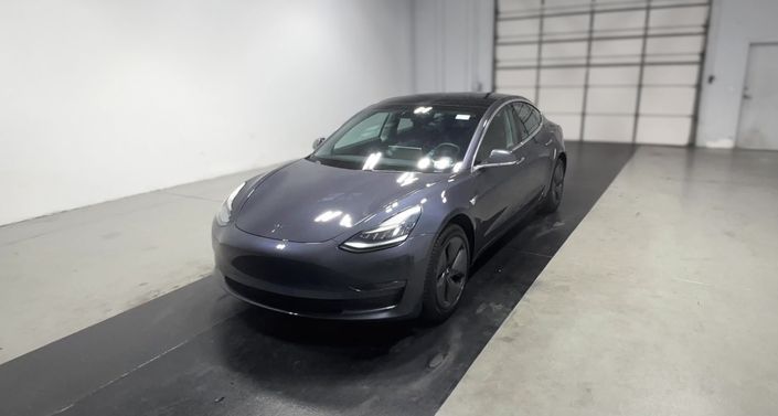Thumbnail: 2019 Tesla Model 3 - 1