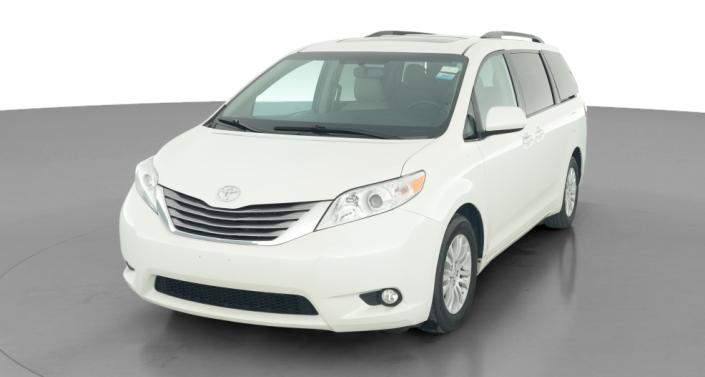 Thumbnail: 2017 Toyota Sienna - 1