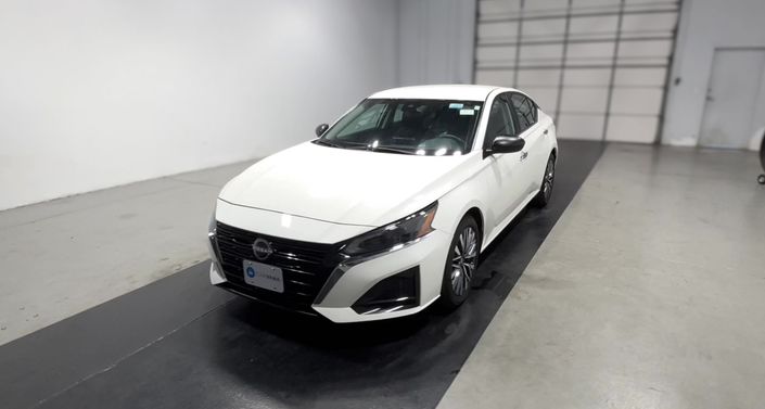 Thumbnail: 2025 Nissan Altima - 1