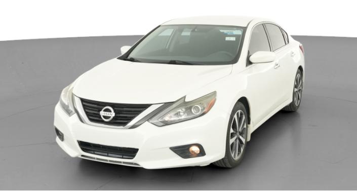 Thumbnail: 2017 Nissan Altima - 1