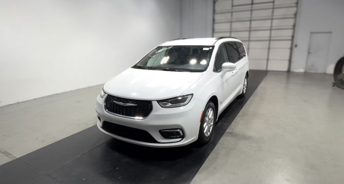 Thumbnail: 2022 Chrysler Pacifica - 1