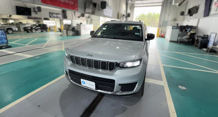 Thumbnail: 2023 Jeep Grand Cherokee L - 1