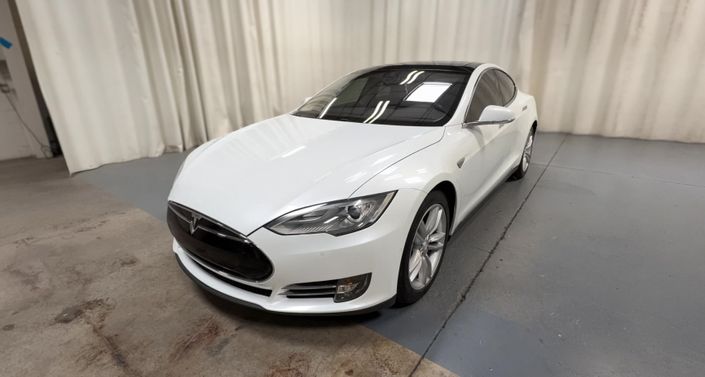 2014 Tesla Model S Base -
                  Riverside, CA
