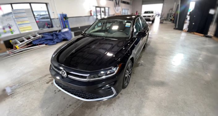 Thumbnail: 2025 Volkswagen Jetta - 1