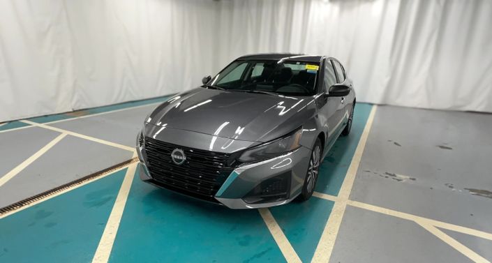 Thumbnail: 2025 Nissan Altima - 1