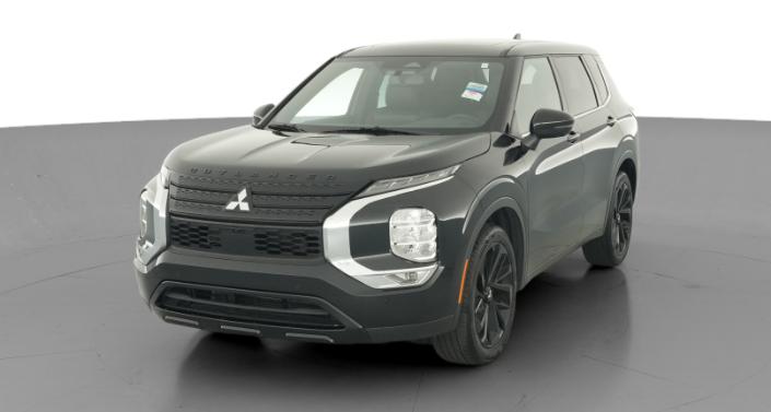 Thumbnail: 2023 Mitsubishi Outlander - 1