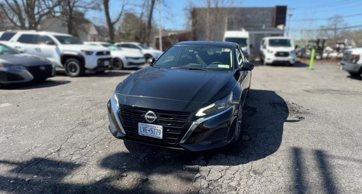 Thumbnail: 2025 Nissan Altima - 1