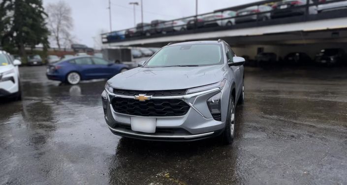 Thumbnail: 2025 Chevrolet Trax - 1