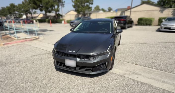 Thumbnail: 2025 Kia K5 - 1