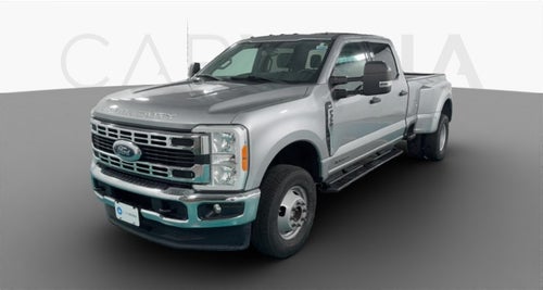 2023 Ford F350 Super Duty Crew Cab