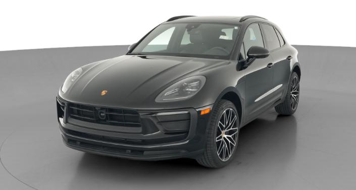 Thumbnail: 2023 Porsche Macan - 1