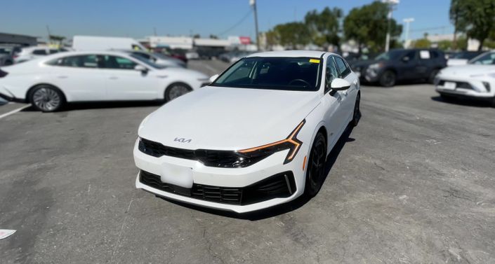 Thumbnail: 2025 Kia K5 - 1