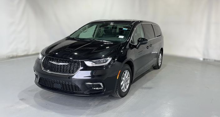 Thumbnail: 2023 Chrysler Pacifica - 1