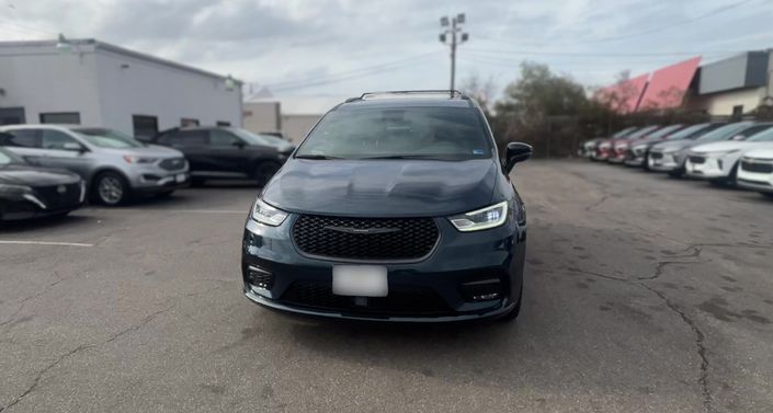 Thumbnail: 2025 Chrysler Pacifica - 1