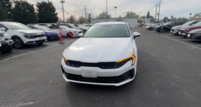 Thumbnail: 2025 Kia K5 - 1