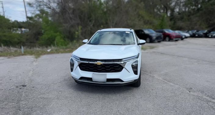 Thumbnail: 2025 Chevrolet Trax - 1