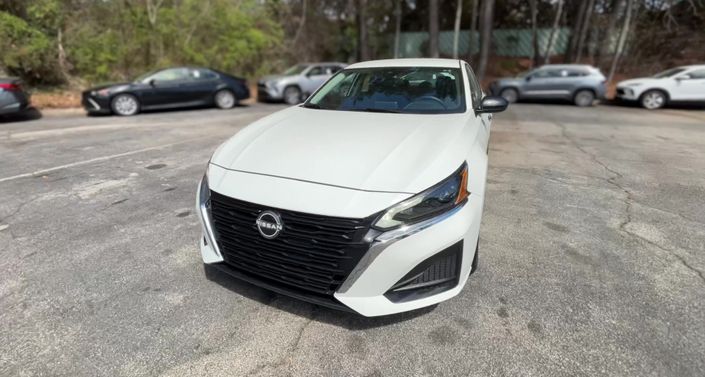 Thumbnail: 2025 Nissan Altima - 1