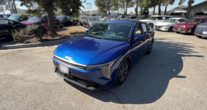 Thumbnail: 2025 Kia K4 - 1