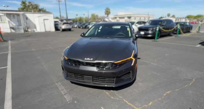 Thumbnail: 2025 Kia K5 - 1