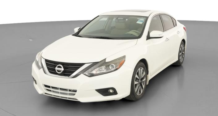Thumbnail: 2017 Nissan Altima - 1