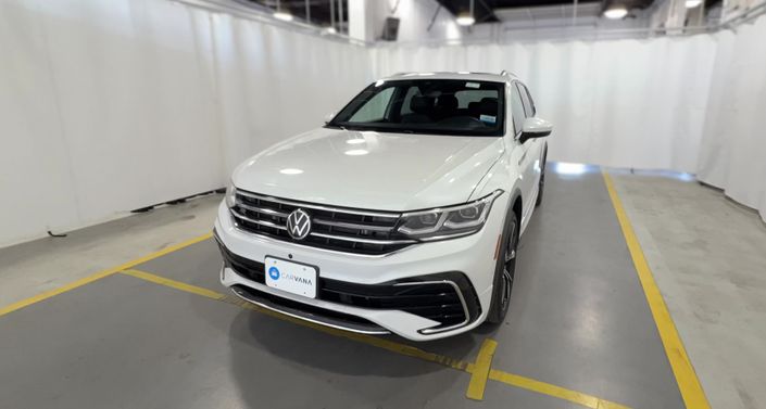 Thumbnail: 2022 Volkswagen Tiguan - 1