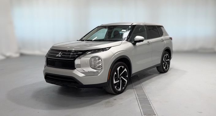 Thumbnail: 2022 Mitsubishi Outlander - 1